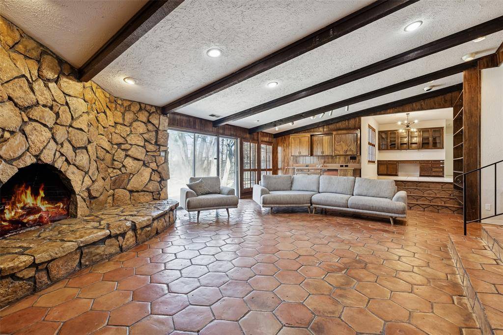 1717 Live Oak Drive, Irving, TX 75061