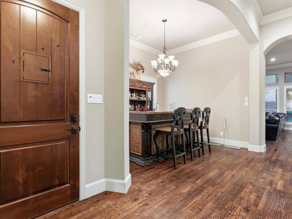 2115 N Hill Drive, Irving, TX 75038