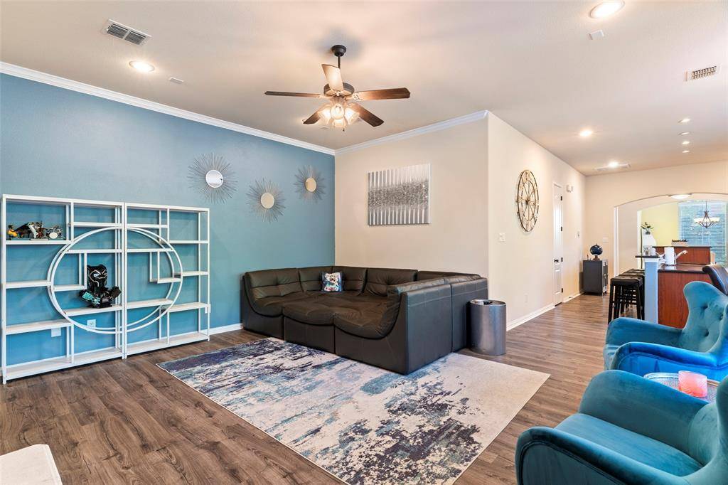 2476 Deer Run, Lewisville, TX 75067