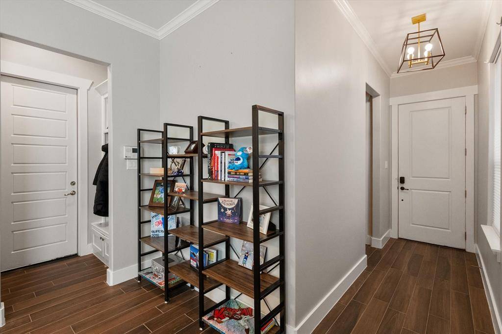 209 W Dallas Street, Mansfield, TX 76063