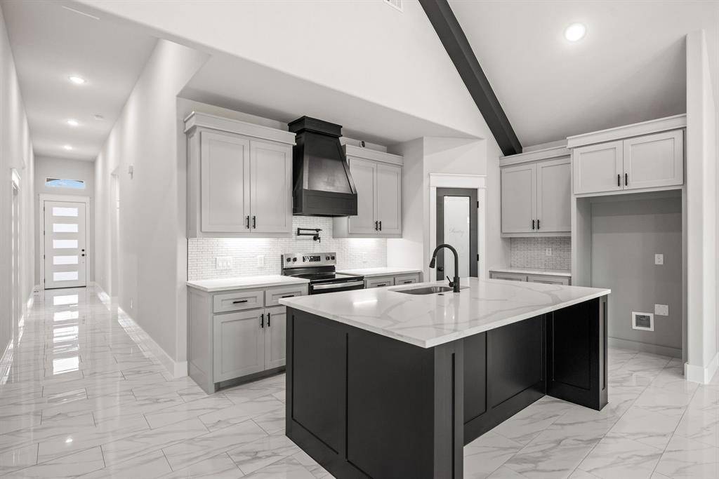 5747 Waddell Street, Sansom Park, TX 76114