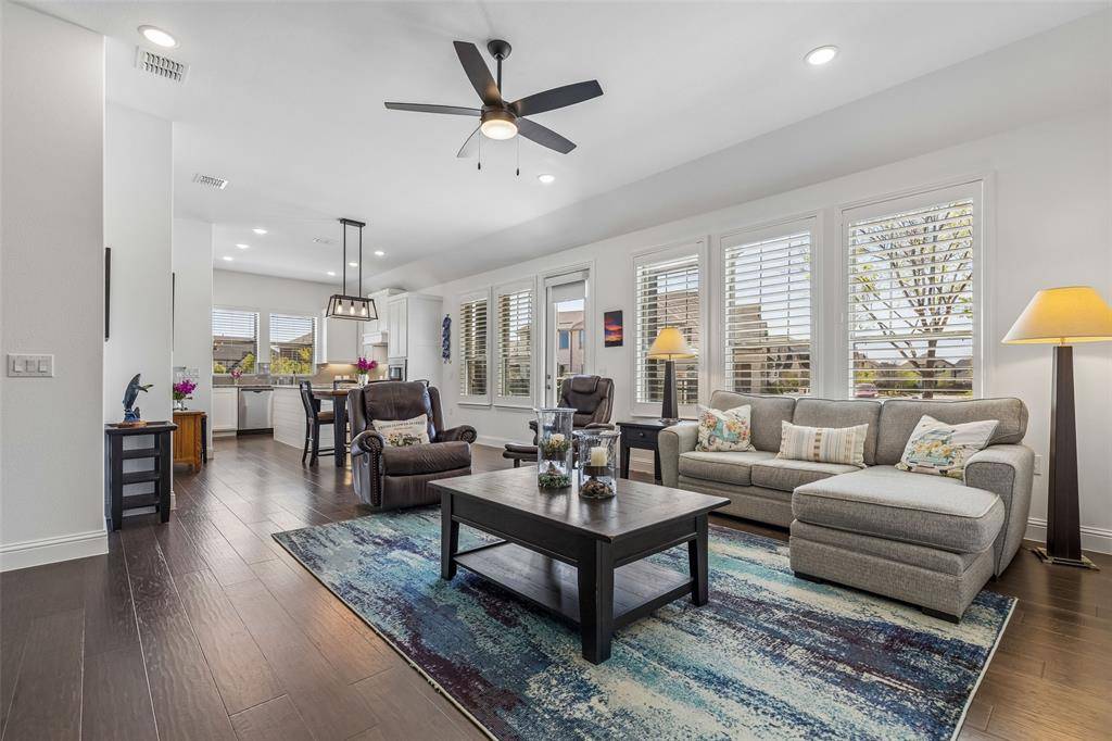 4552 Meadow Sage Street, Arlington, TX 76005