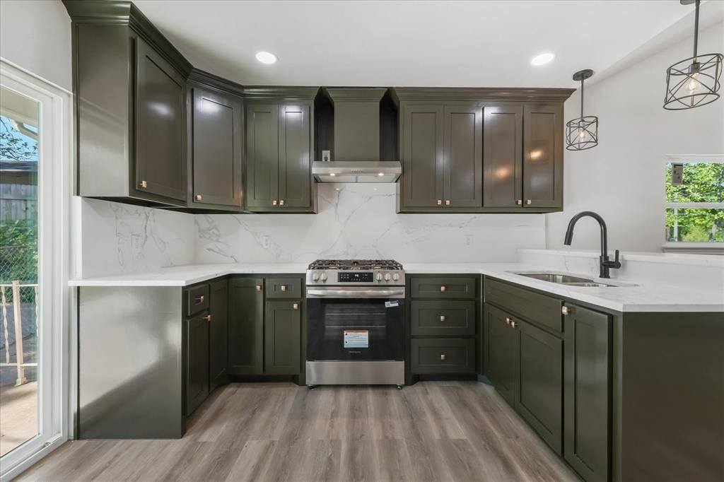 1918 Elmwood Boulevard, Dallas, TX 75224