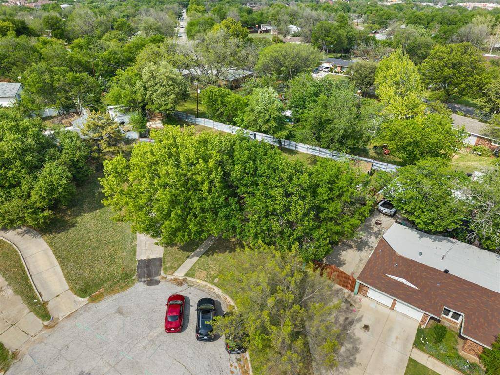 3154 Chamness Court, Haltom City, TX 76117