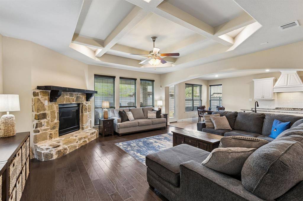 748 Sandbox Drive, Little Elm, TX 76227