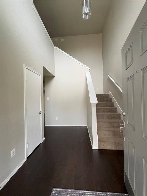 3509 Apple Valley Way, Dallas, TX 75227