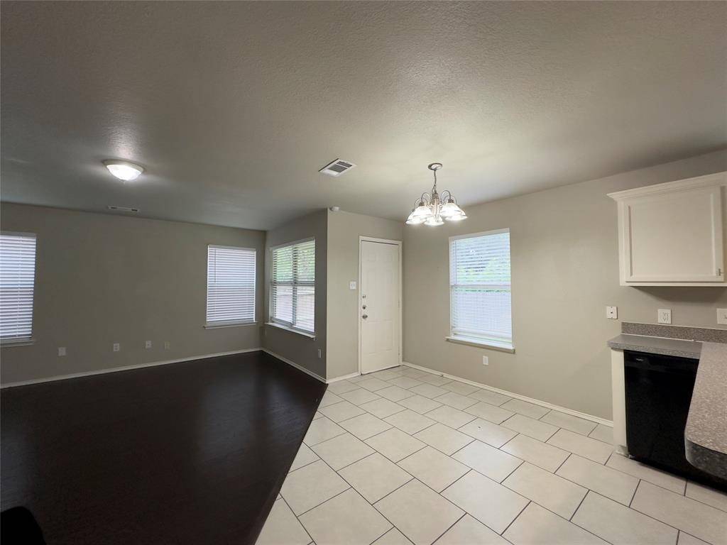 3509 Apple Valley Way, Dallas, TX 75227