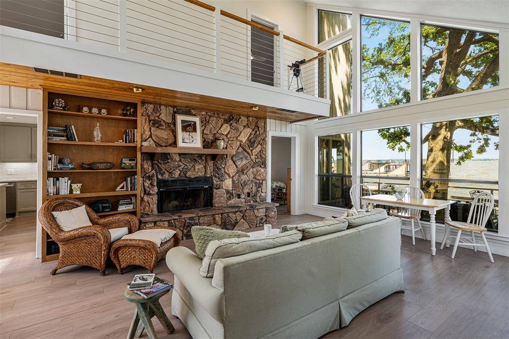 513 Winding Shore Drive, Tool, TX 75143