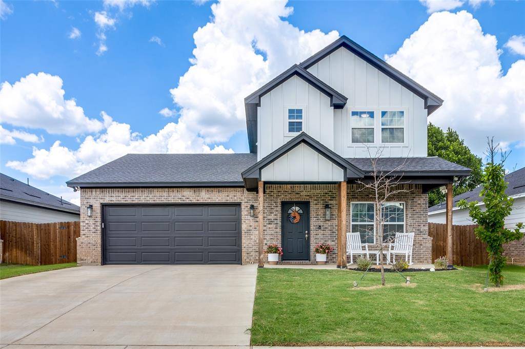 108 Magnolia Estates Street, Crowley, TX 76036