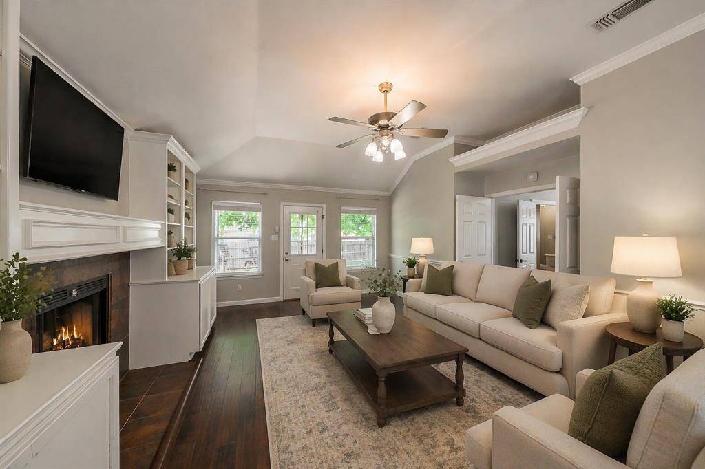 520 Kelley Court, Fort Worth, TX 76120