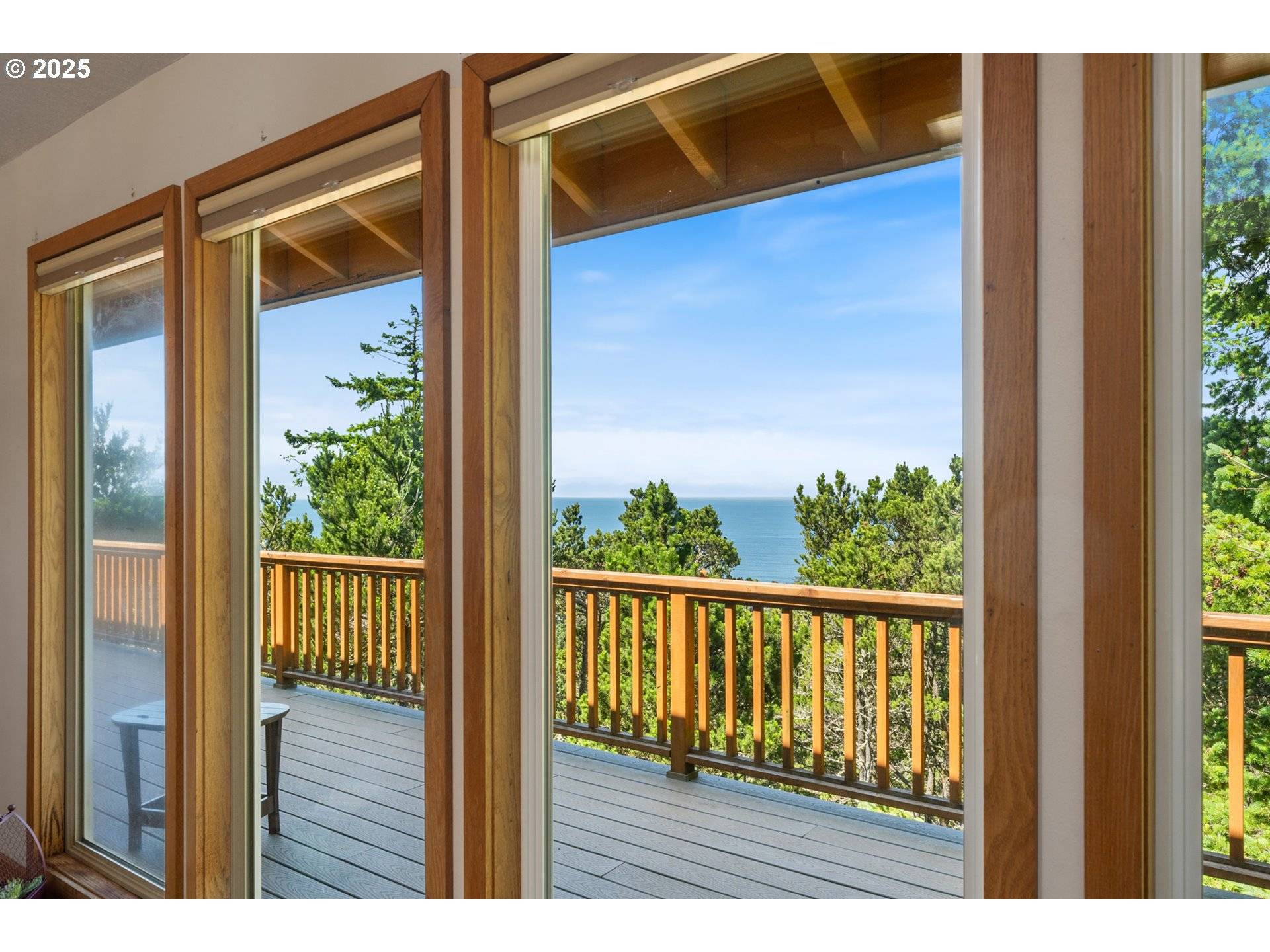 400 HIGHLAND DR, Oceanside, OR 97134