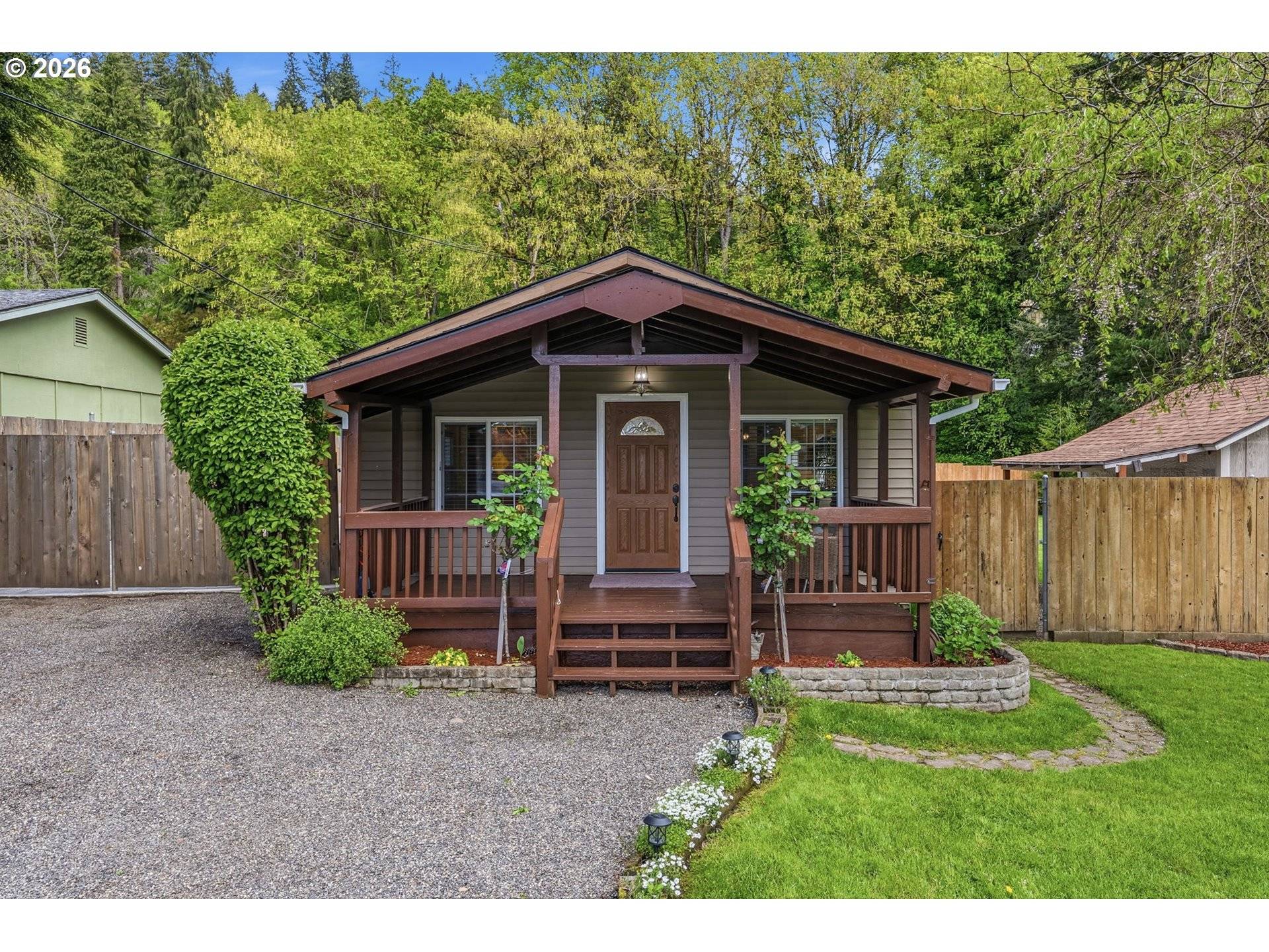 657 NW 10TH AVE, Camas, WA 98607