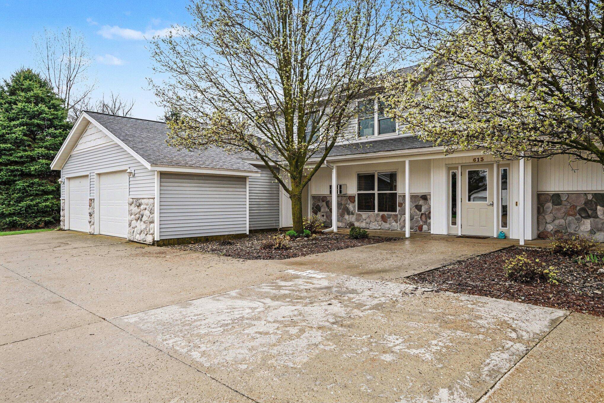 613 Trinity DR ##1, Leighton Twp, MI 49316