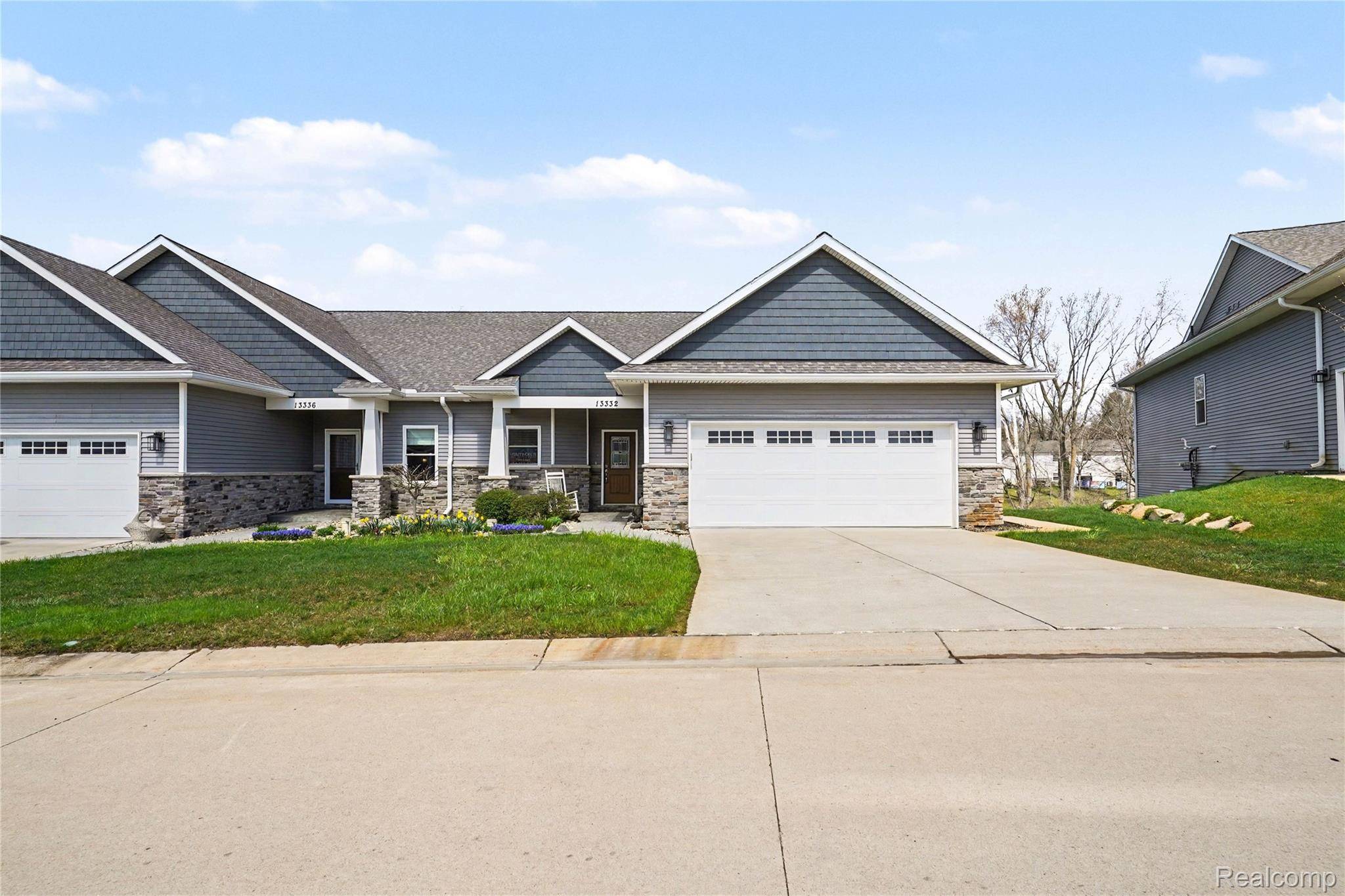 13332 Julie Anne CT, Fenton Charter Township, MI 48430