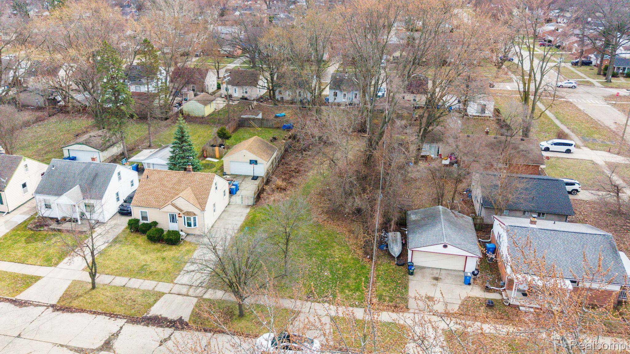 24759 Hopkins ST, Dearborn Heights, MI 48125