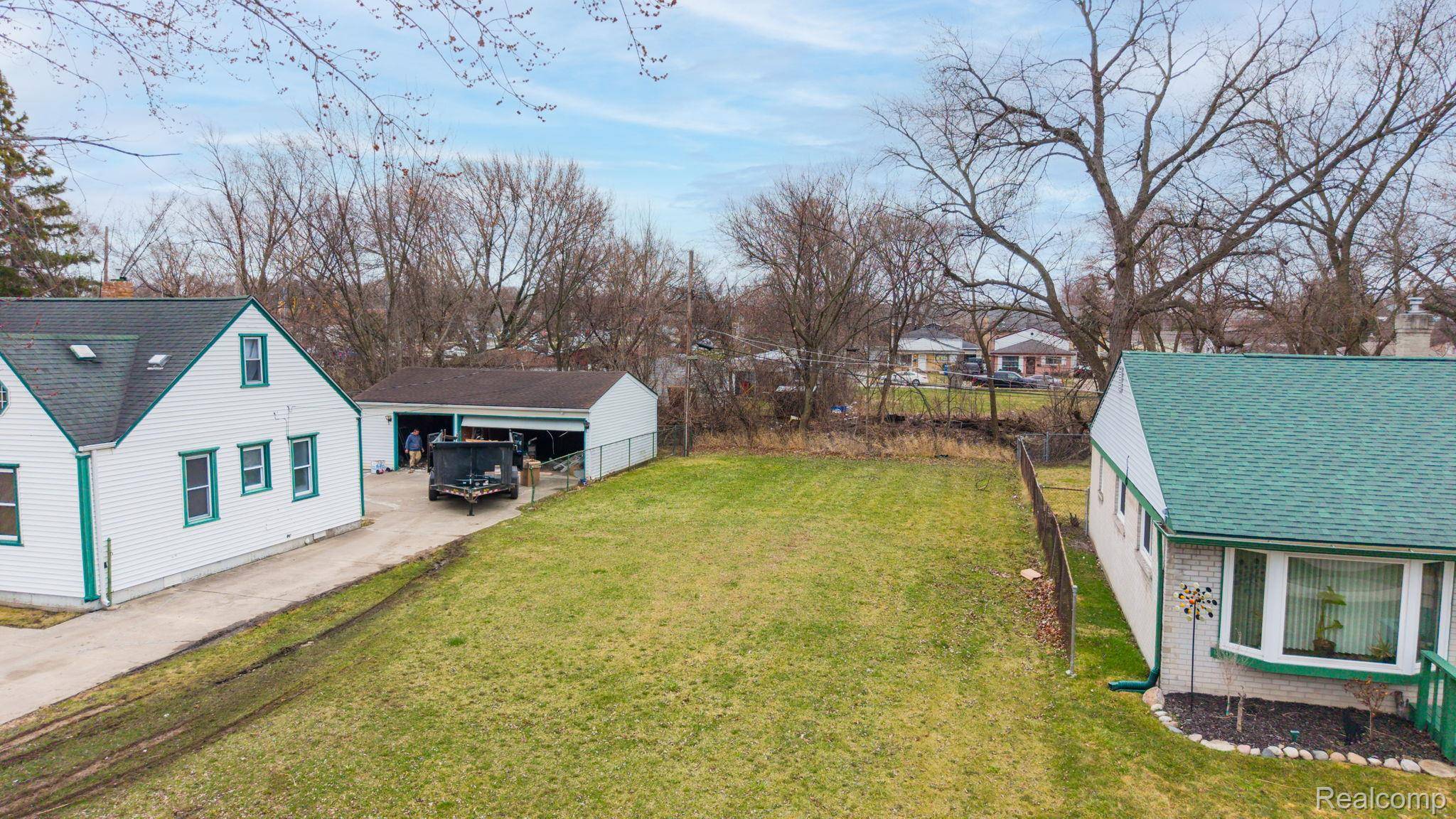 24045 Currier ST, Dearborn Heights, MI 48125