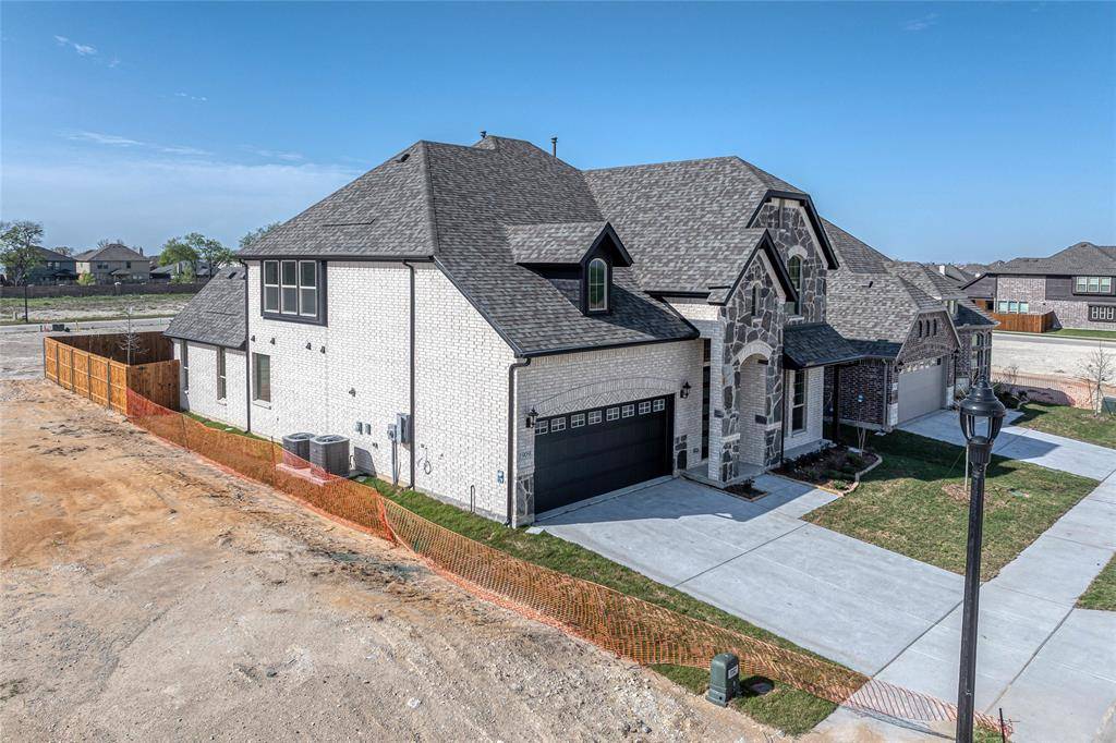 1909 Amber Gate Drive, Anna, TX 75409