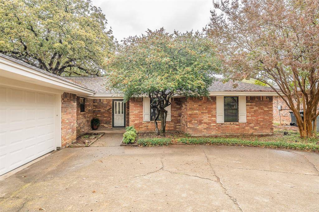 917 Bucknell Drive, Arlington, TX 76012