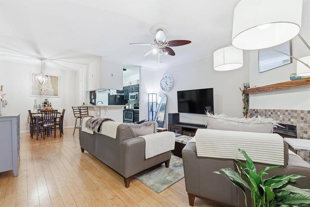 5619 Preston Oaks Road #305, Dallas, TX 75254