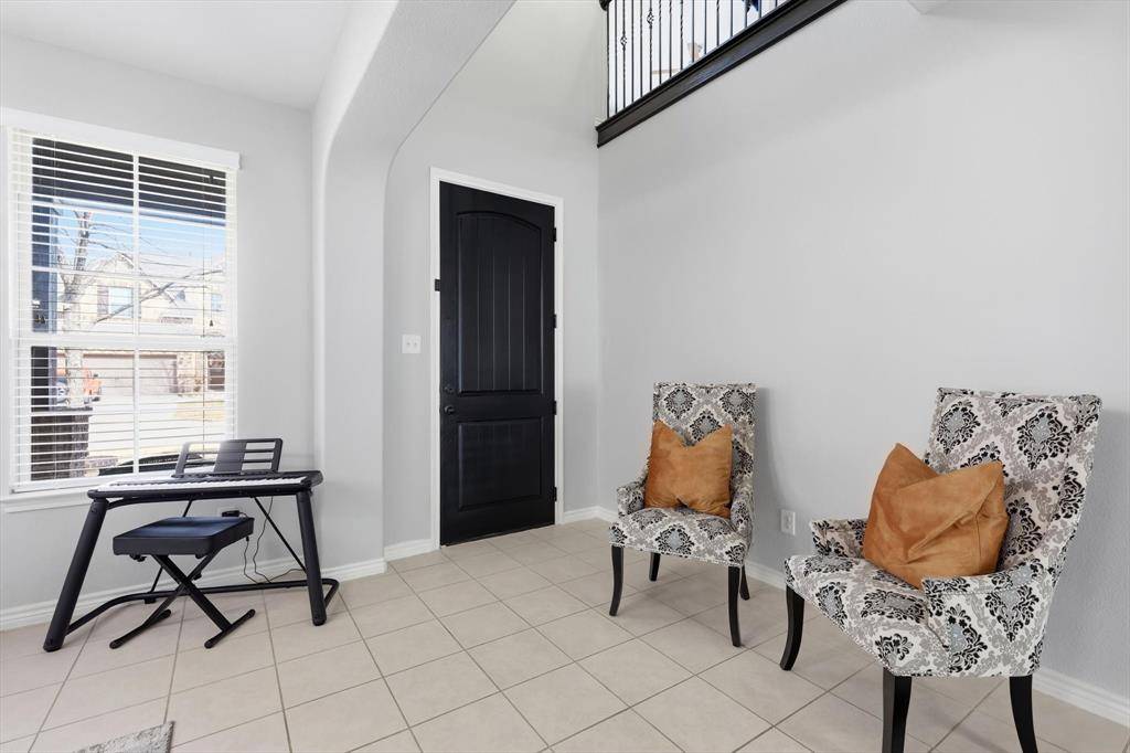 1316 Realoaks Drive, Fort Worth, TX 76131