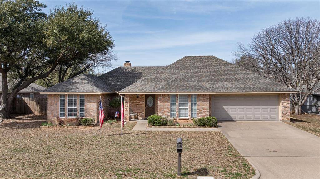 1214 Chaparral Lane, Granbury, TX 76048