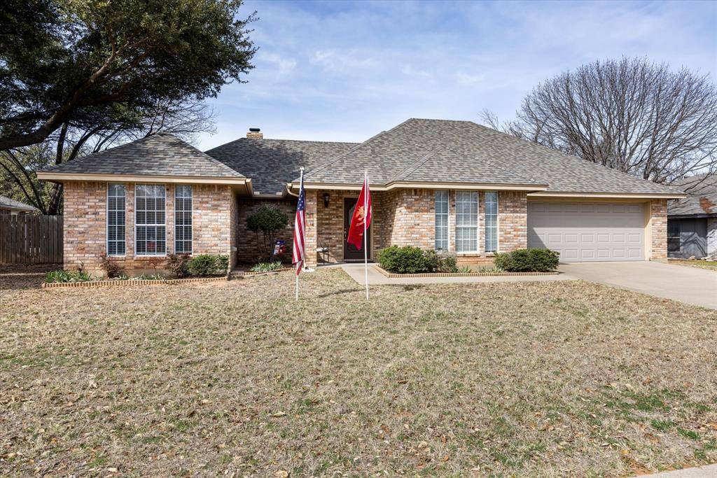 1214 Chaparral Lane, Granbury, TX 76048