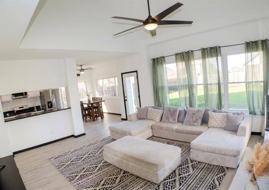 10120 Long Rifle Drive, Fort Worth, TX 76108