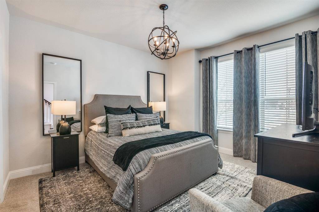 2204 Maverick Way, Mesquite, TX 75149