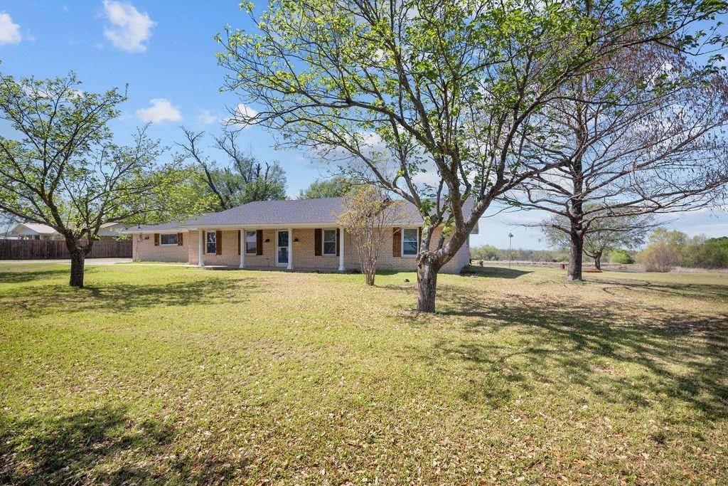 6110 Fm 660, Ennis, TX 75119