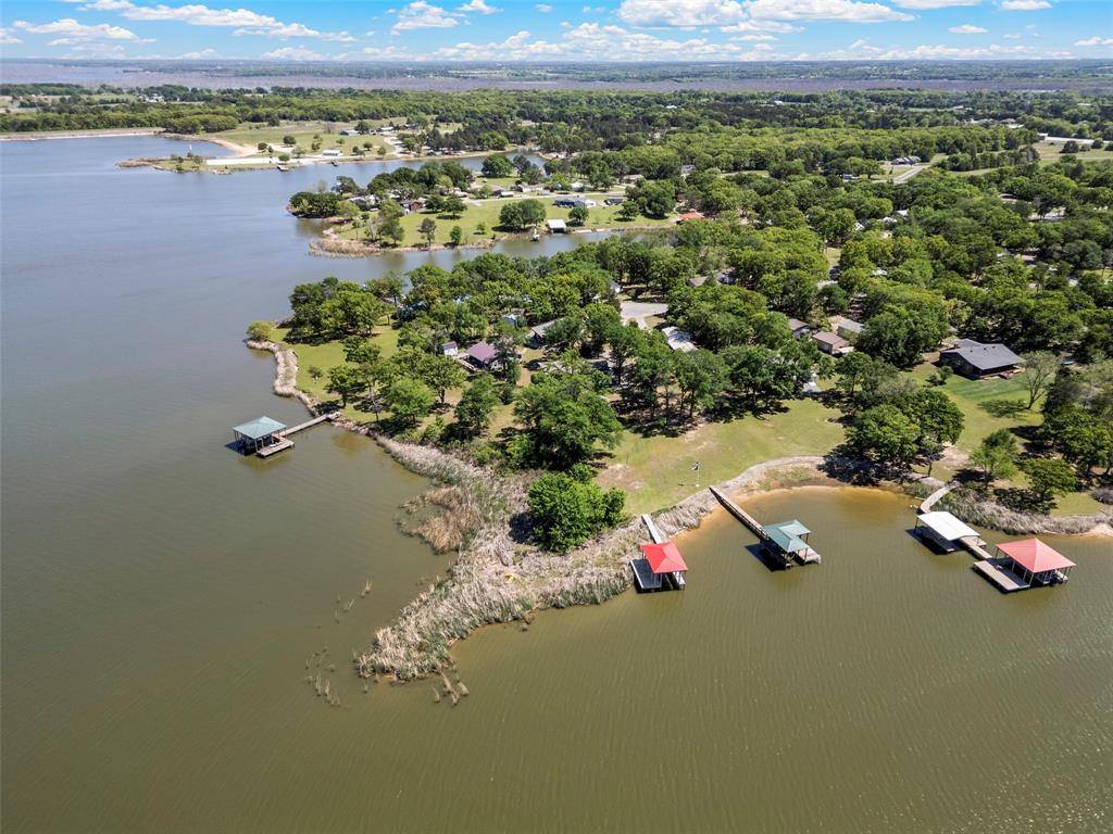 7605 Oakview Drive, Bonham, TX 75418