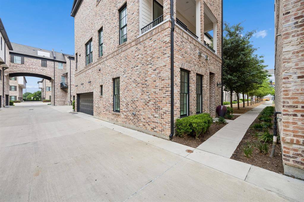 14971 Oak Street, Addison, TX 75001