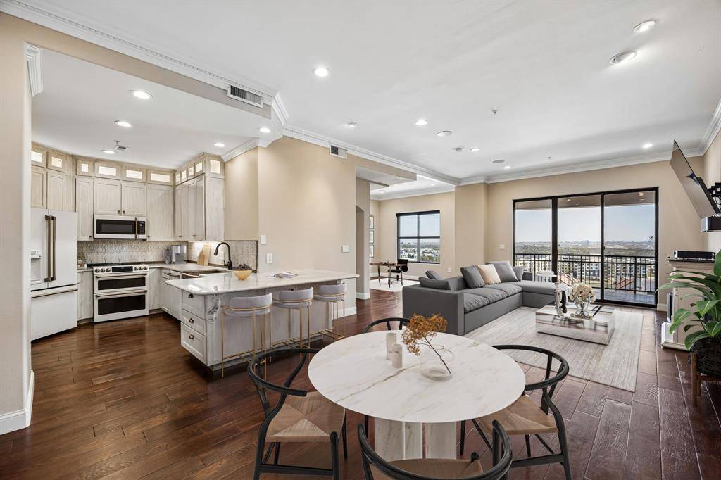 330 Las Colinas Boulevard E #1302, Irving, TX 75039