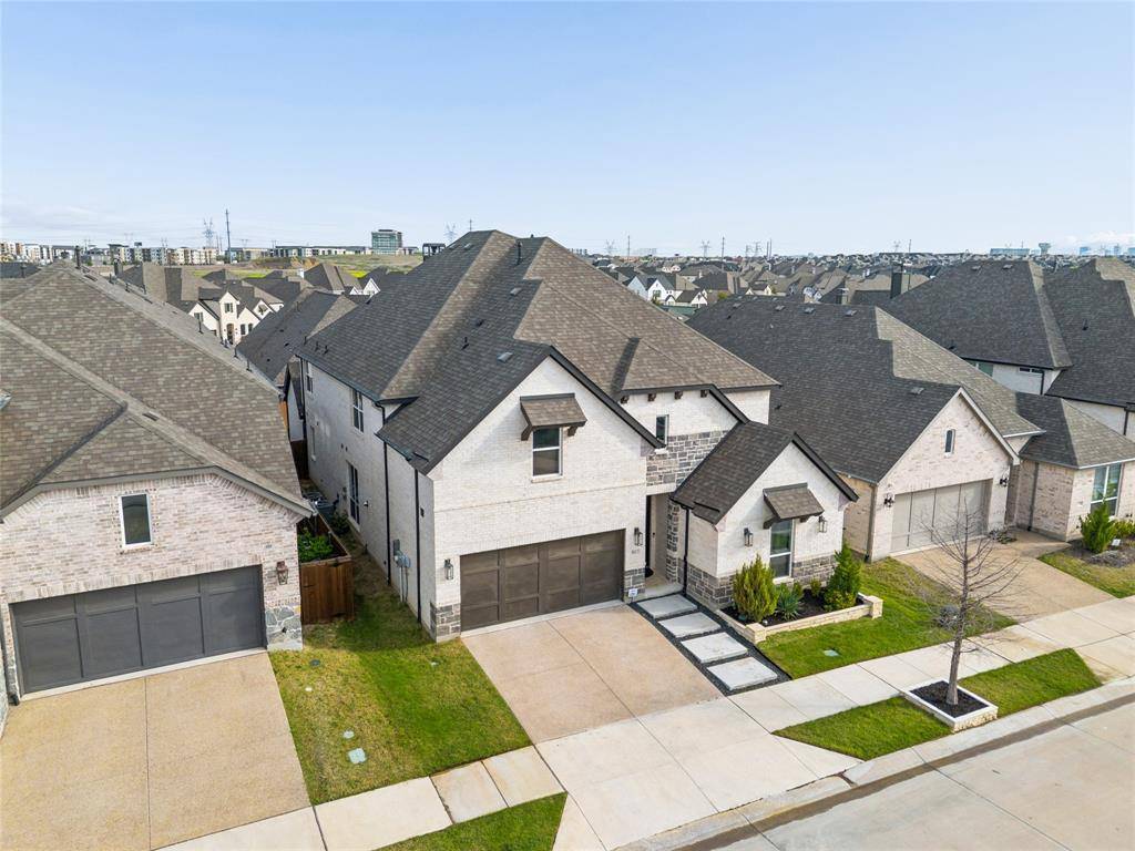 3613 Damsel Mackenzie Street, Lewisville, TX 75056