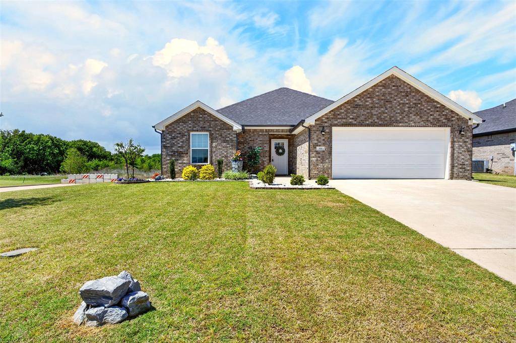 100 Midway Meadows, Pottsboro, TX 75076