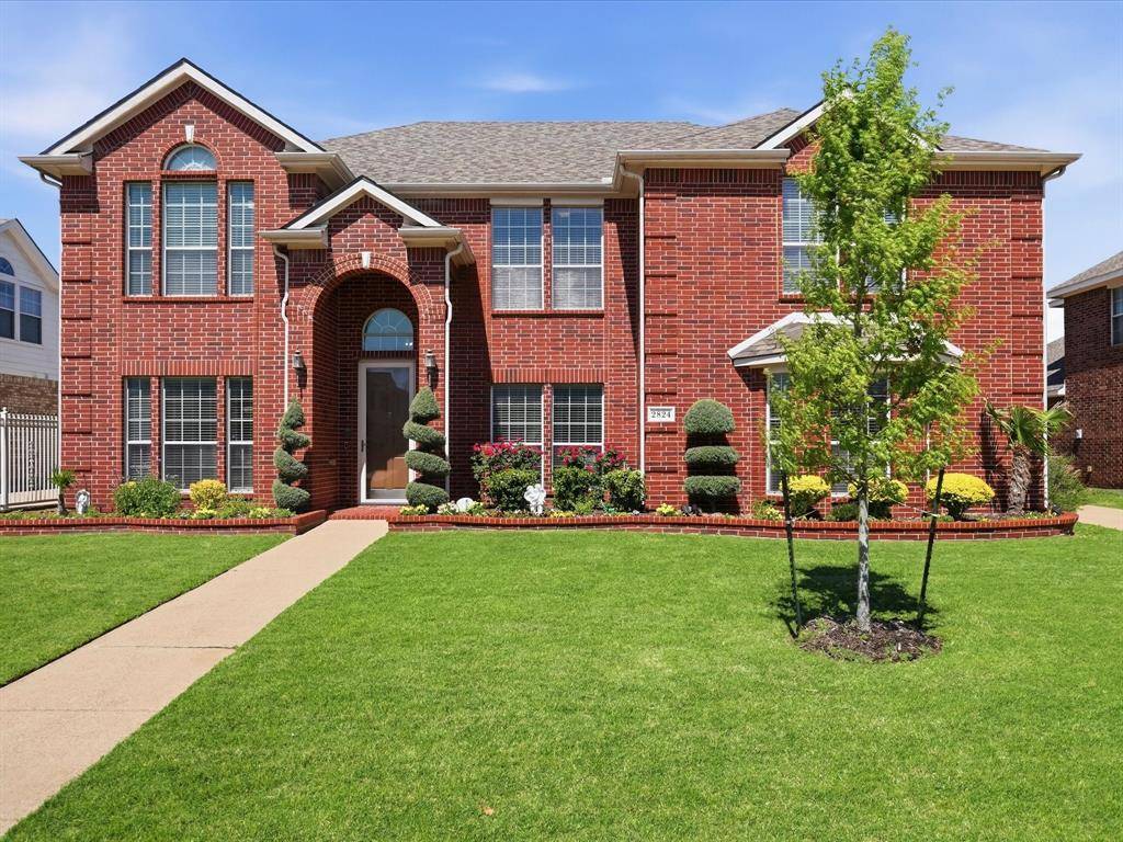 2824 Gillespie Lane, Grand Prairie, TX 75052