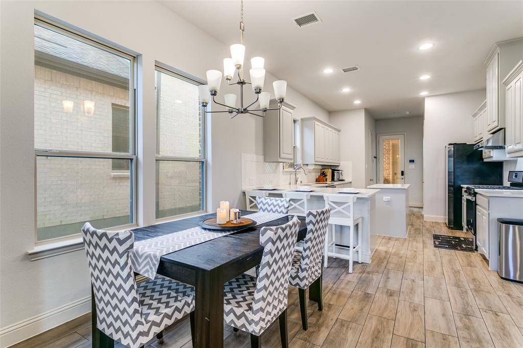 154 Mccartt Drive, Lewisville, TX 75067