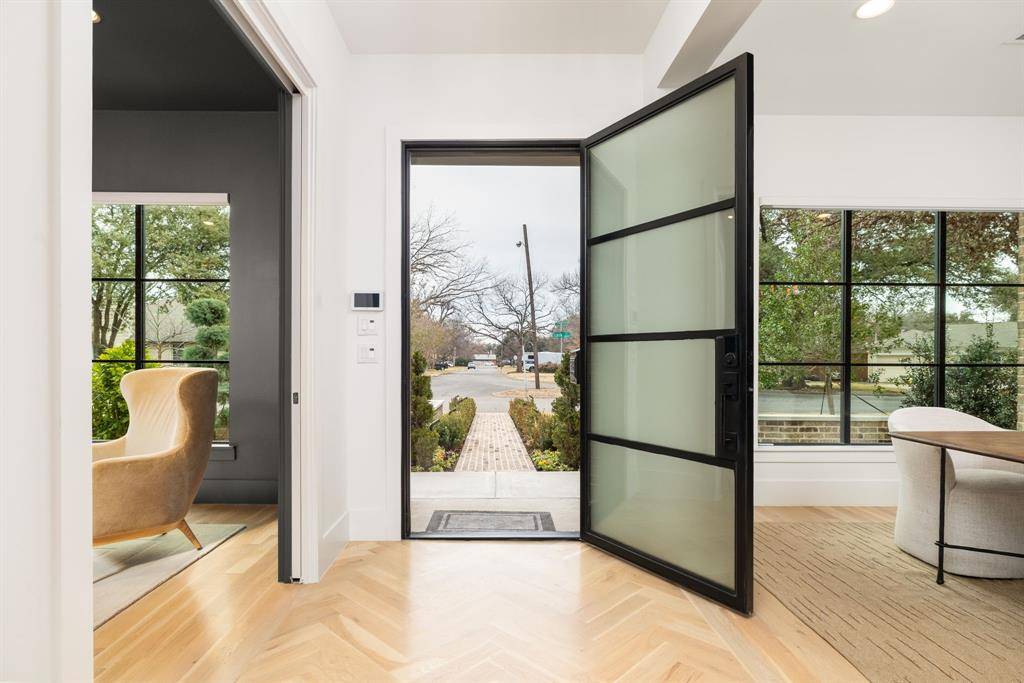 5019 Lark Lane, Dallas, TX 75209