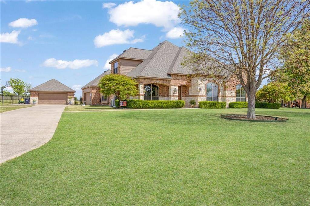 373 Sundance Drive, Van Alstyne, TX 75495
