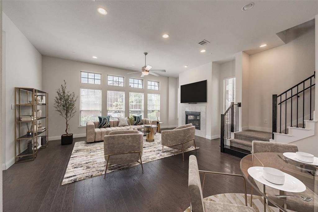 8075 Sunflower Lane, Dallas, TX 75252