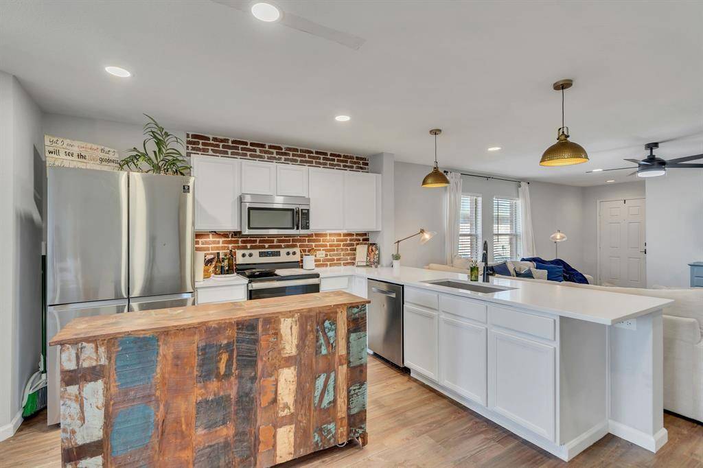 1413 Whitewater Drive, Little Elm, TX 75068