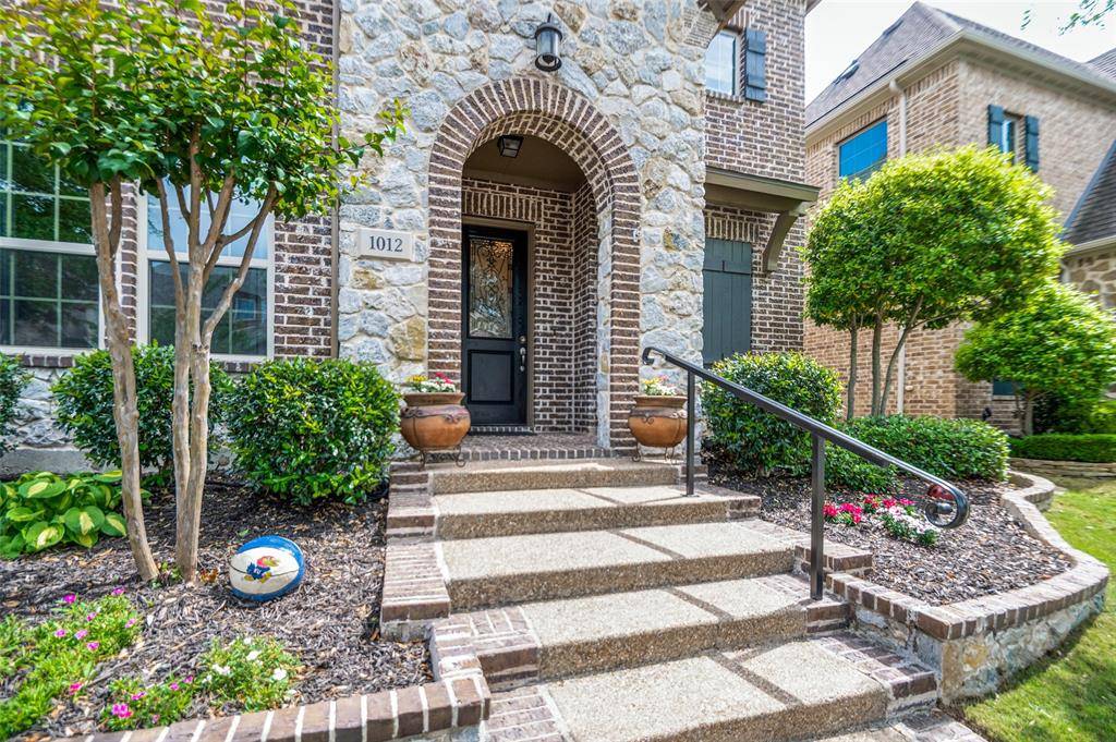 1012 Ivy Charm Way, Arlington, TX 76005