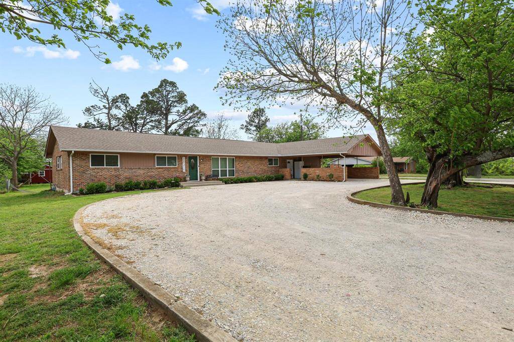416 4th Street, Whitesboro, TX 76273