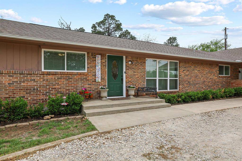 416 4th Street, Whitesboro, TX 76273