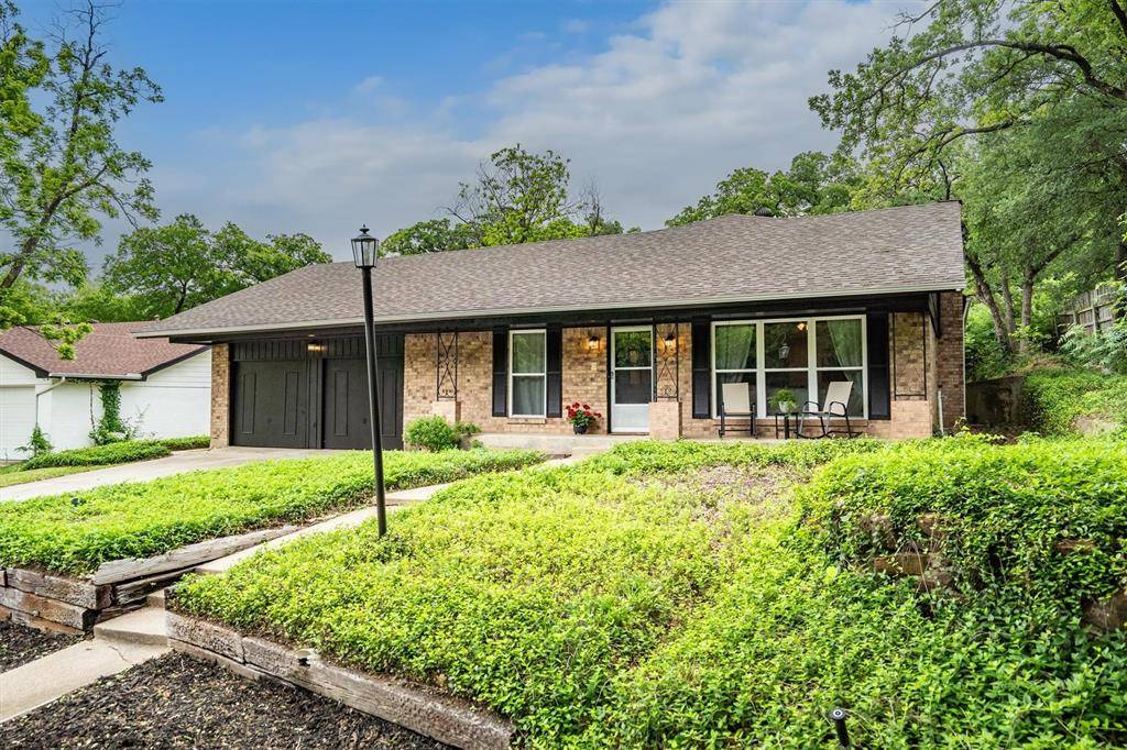 2610 Oak Cliff Lane, Arlington, TX 76012