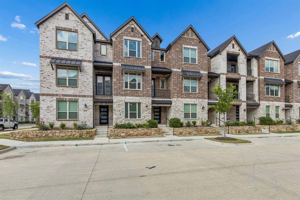 8352 Challenger Lane, Frisco, TX 75034