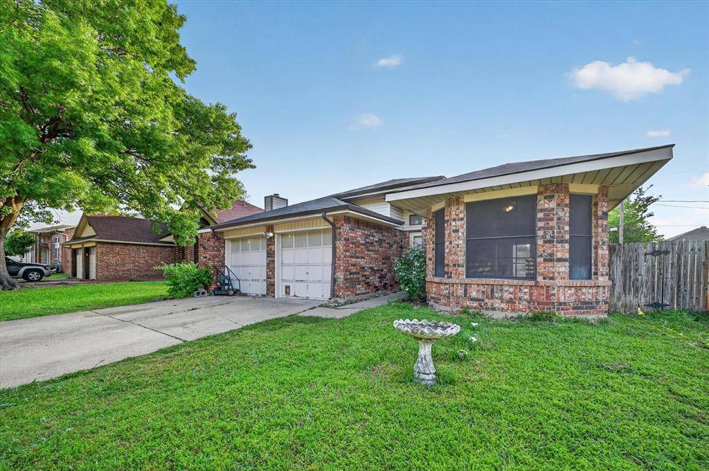 6217 Fairlane Drive, Arlington, TX 76001