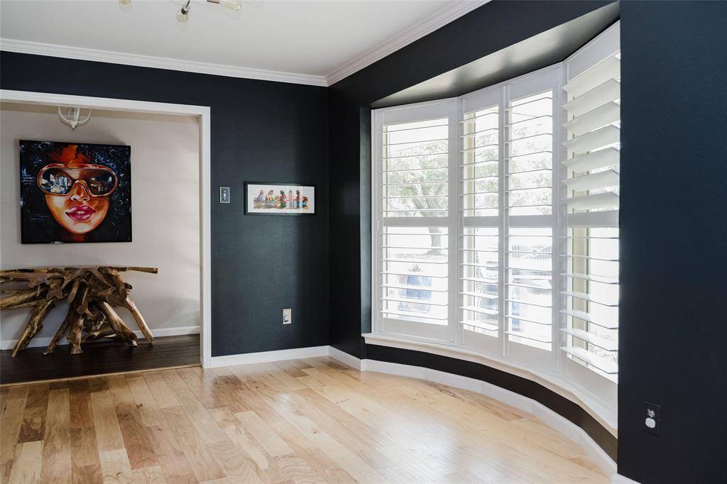 3257 Brookhaven Club Drive, Farmers Branch, TX 75234