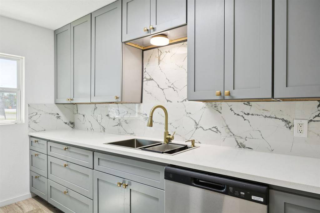 303 N Delphine Street, Terrell, TX 75160