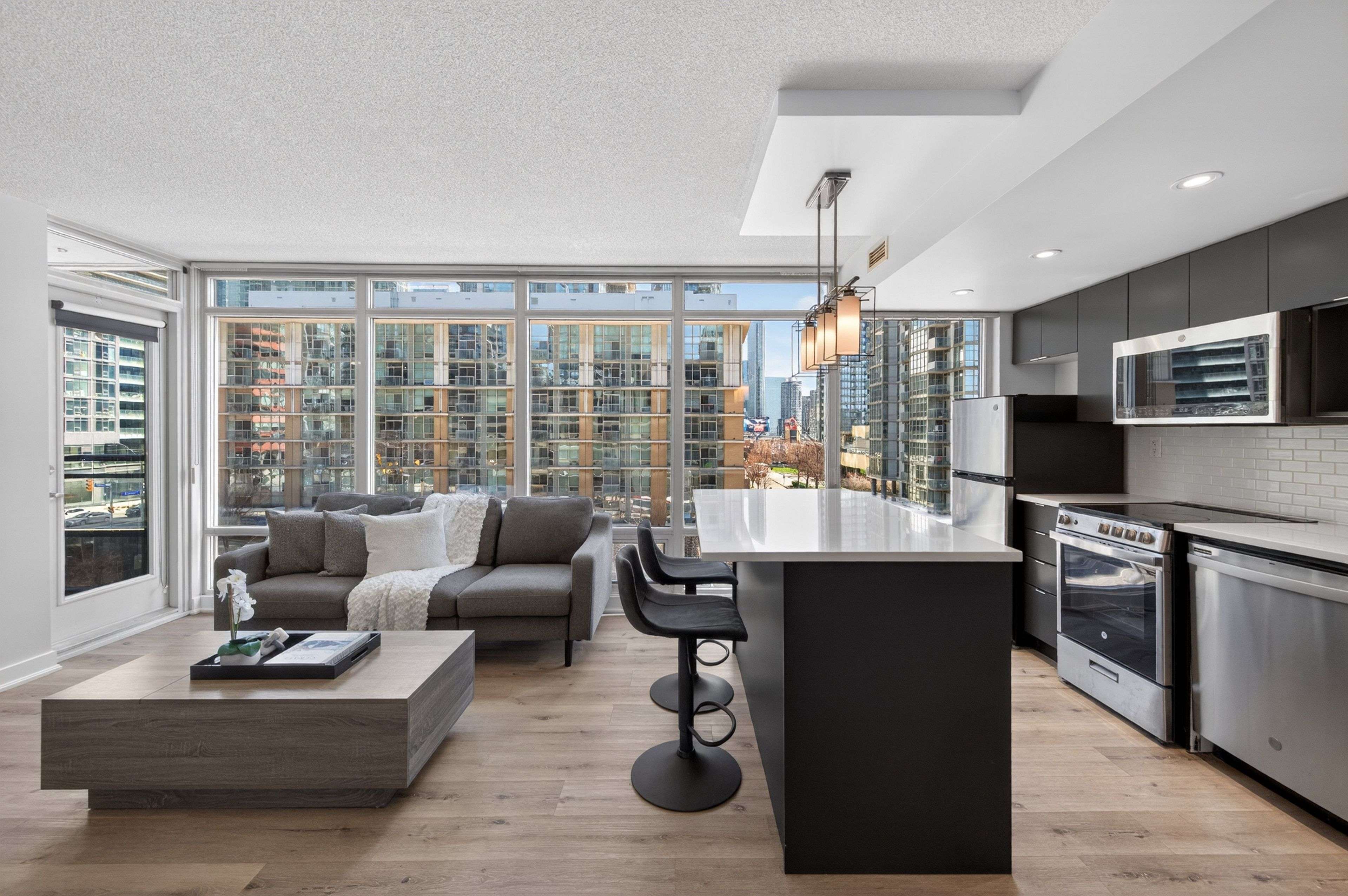 15 Brunel CT #623, Toronto C01, ON M5V 3Y6