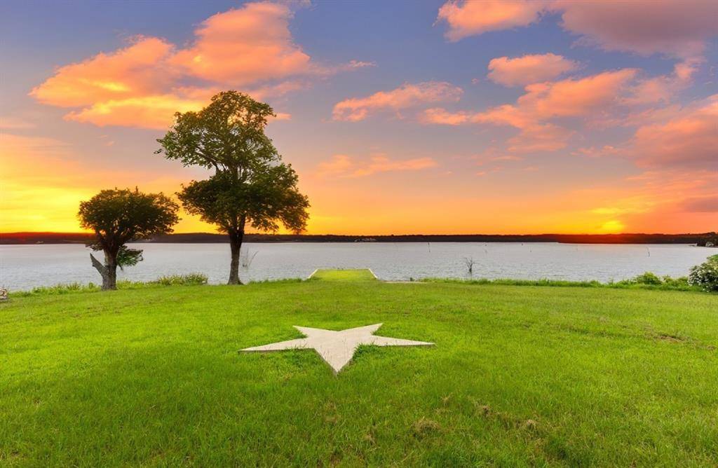 476 Private Road 7326, Emory, TX 75440